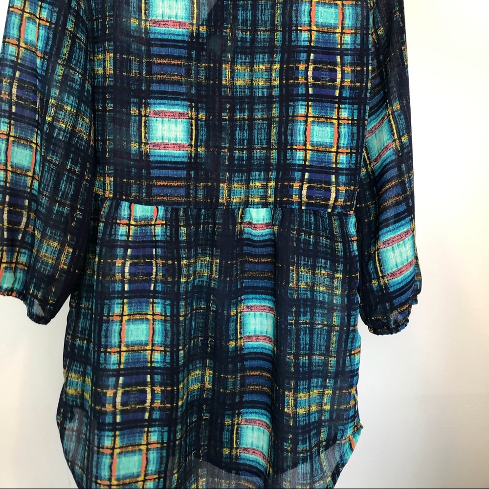 Blouse - Picture 2 of 3